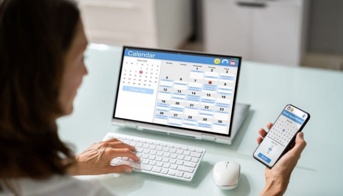 Person Scheduling Appointment using Lesson Scheduling Software