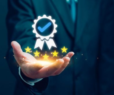 Businessman presents a glowing five-star rating and quality assurance certificate badge, certificate service excellence. Best warranty ISO standard and guarantee review. Business Marketing Business professional presenting a glowing five-star award badge, symbolizing recognition for top-rated membership management software and scheduling tools.
